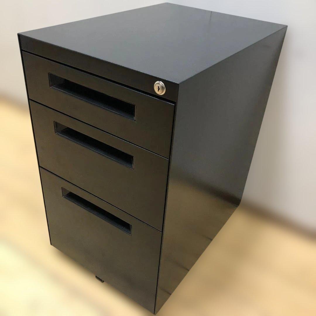 送料無料 【美品】NAIKI 鍵付きスチールワゴン 3段 　250720-5