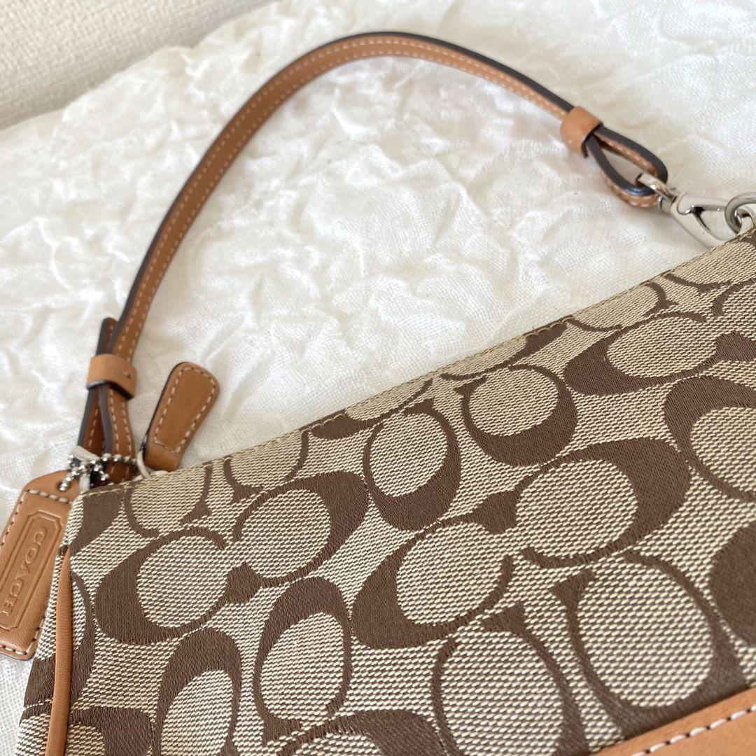 コーチCOACH ショルダーバッグ キャンパスアクセサリーポーチ シグネチャー