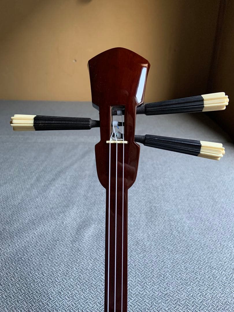 沖縄三線　知念大工型　ゆし木実　スンチー塗り