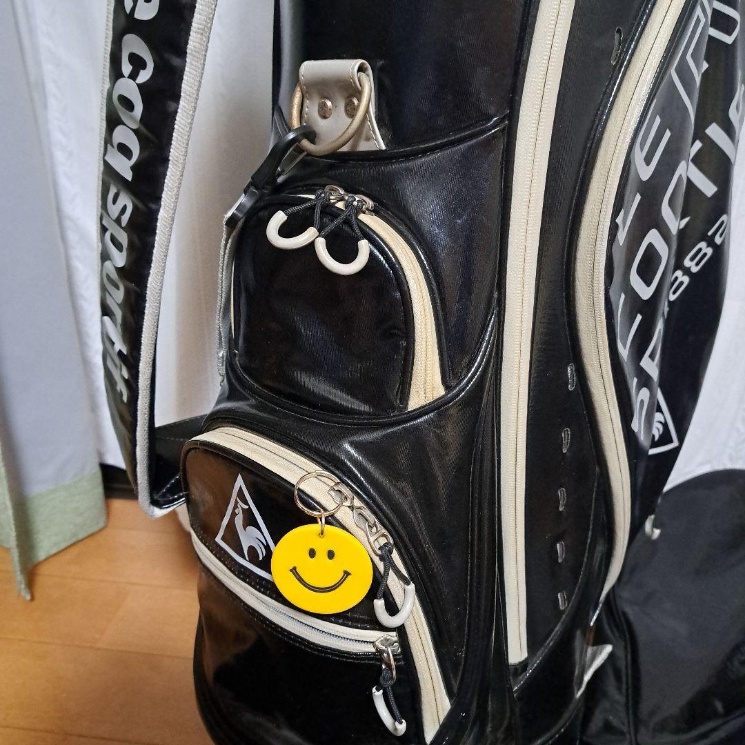 ルコックスポルティフキャディバッグ、便利な8分割、磁石式ヘッドカバー3個付き。