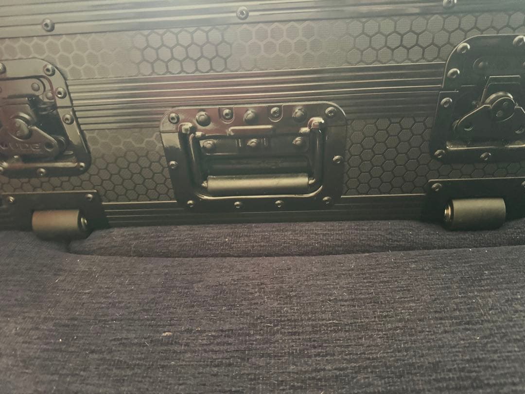 超美品　Pioneer DJ XDJ-XZ コントローラー＋UDGフライトケース