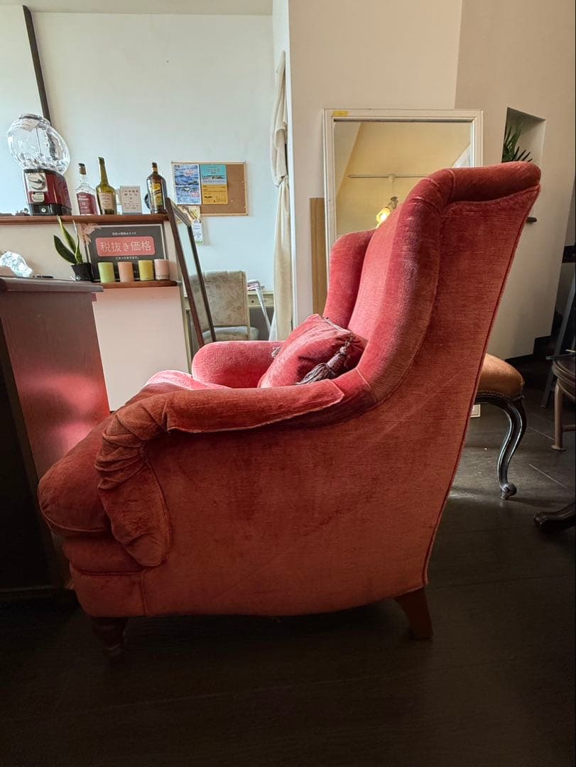 アンティーク 1人掛けソファ　レッド　ベルベット調 喫茶店レトロ　アームチェア