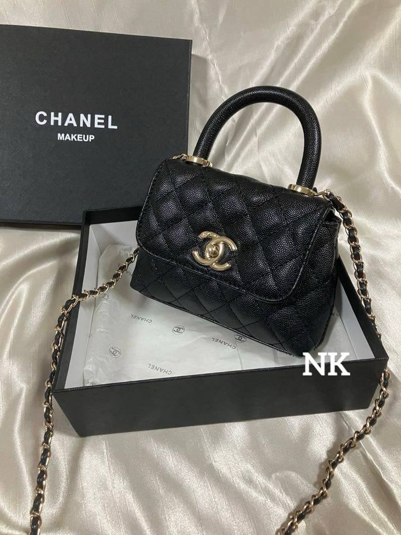 シャネル　ノベルティ　ショルダーバッグ　ミニバッグ　VIP