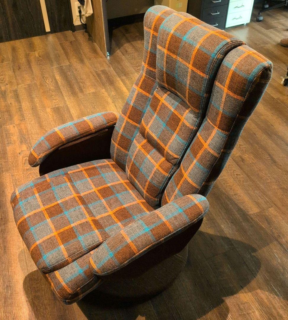 オットマン付き　1人掛けソファ　KEケッテ チェア ブラウン チェック