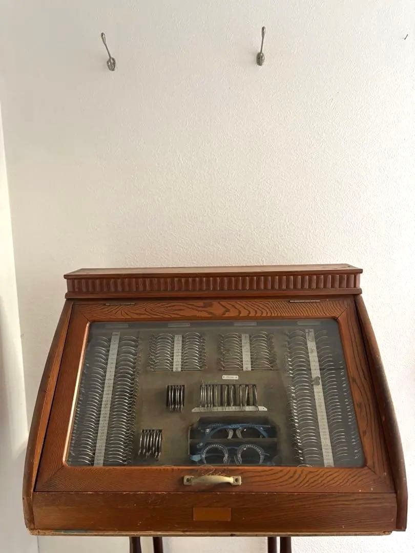 665 古道具 検眼レンズセット 木製ケース入り ヴィンテージ 眼鏡店 ケビント