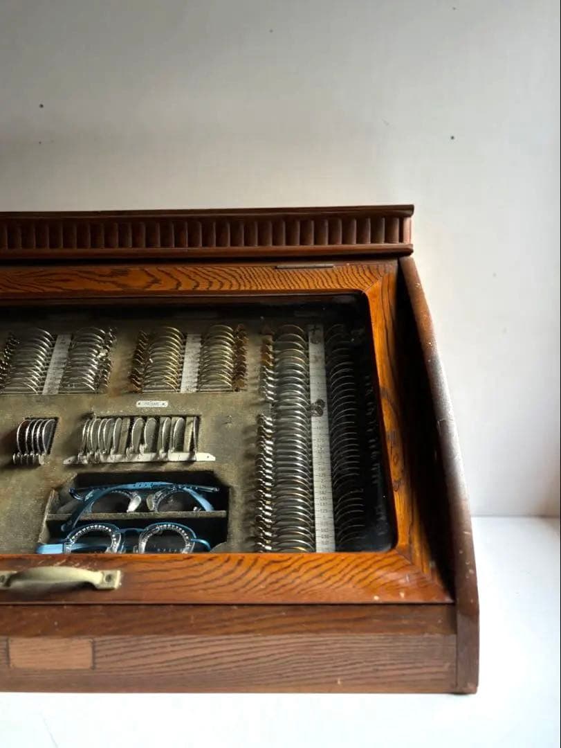 665 古道具 検眼レンズセット 木製ケース入り ヴィンテージ 眼鏡店 ケビント