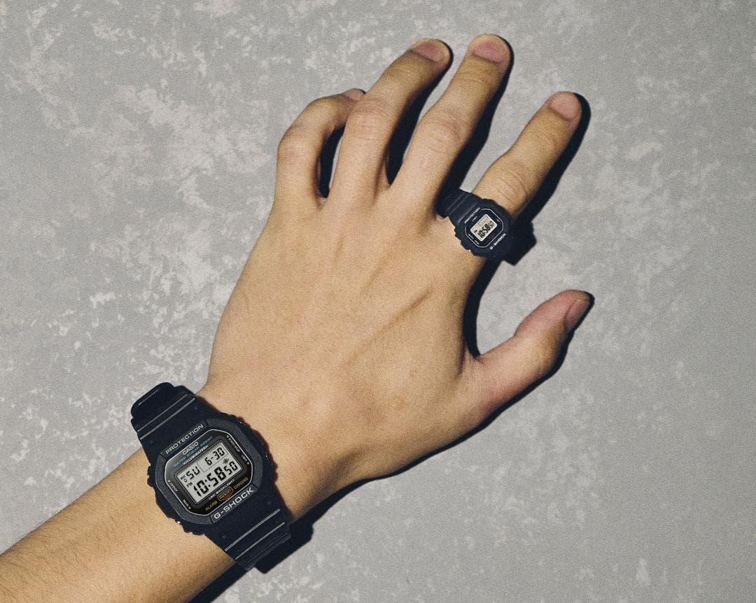 CASIO G-SHOCK DWN-5600-1JR リングウォッチ レッド