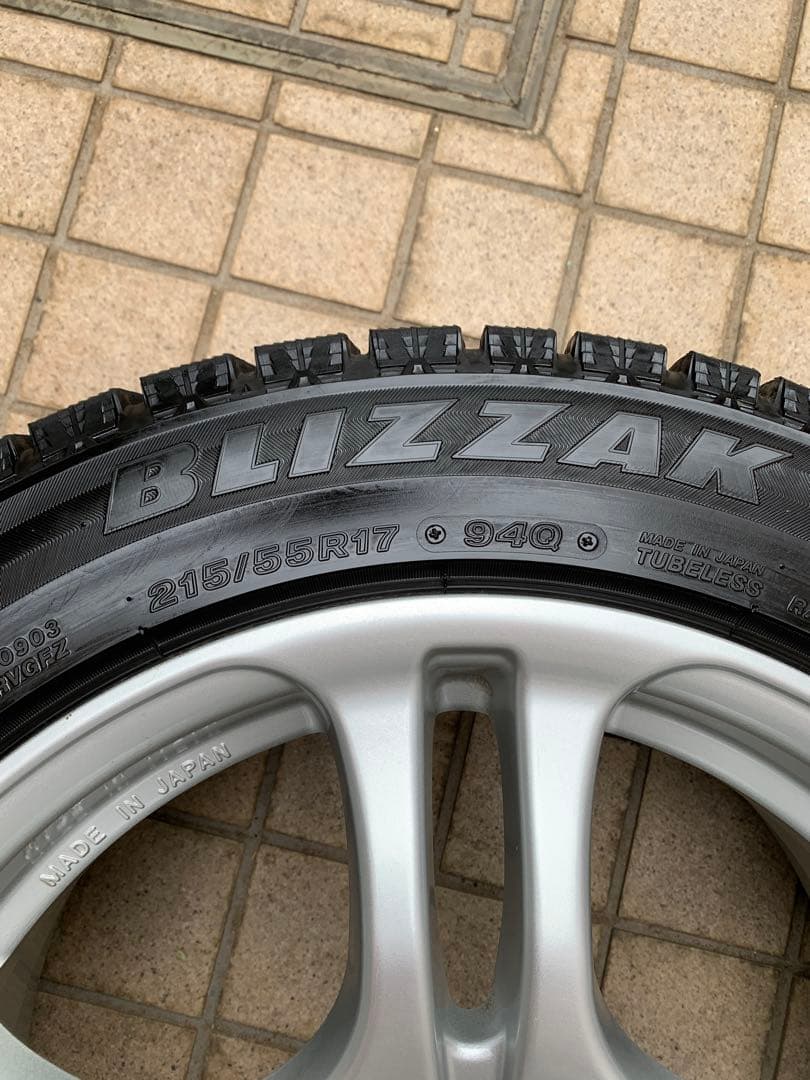 ブリヂストンスタッドレス215/55R17 Team Sparcoホイール
