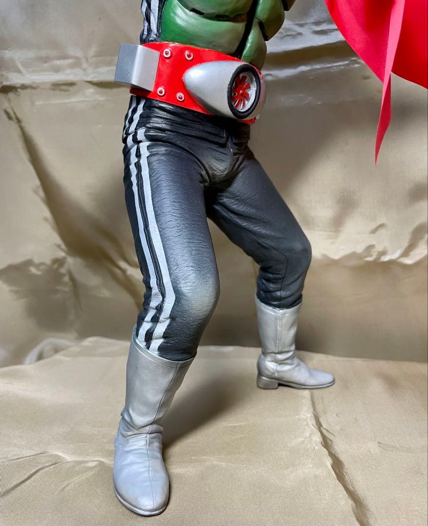 仮面ライダー新1号改造リペイント完成品(検索 海洋堂 メディコム 1/1マスク)