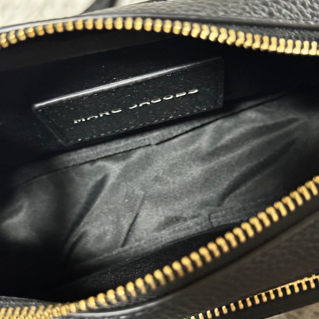 新品未使用✨MARC JACOBS the cross body bag 黒
