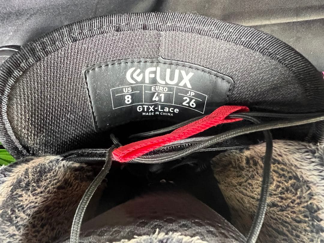 26.0 FLUX GTX LASE スノーボードブーツ ブラック/グリーン