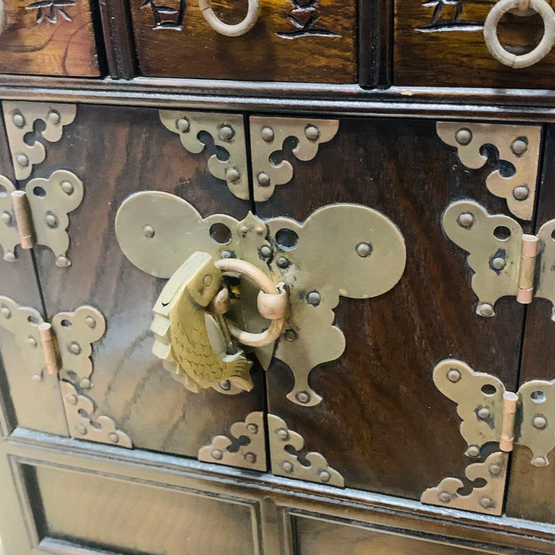 李朝　薬箪笥　時代箪笥　引き出し18杯 扉1箇所