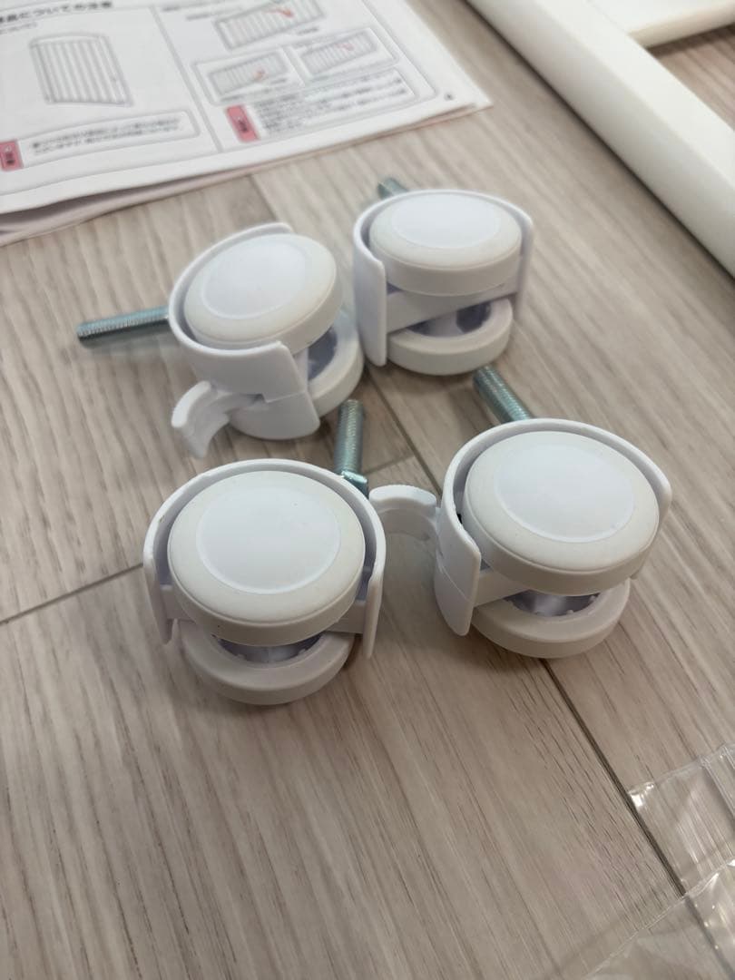 【送料込】ミニベビーベッド　カトージ　ホワイト　60×90