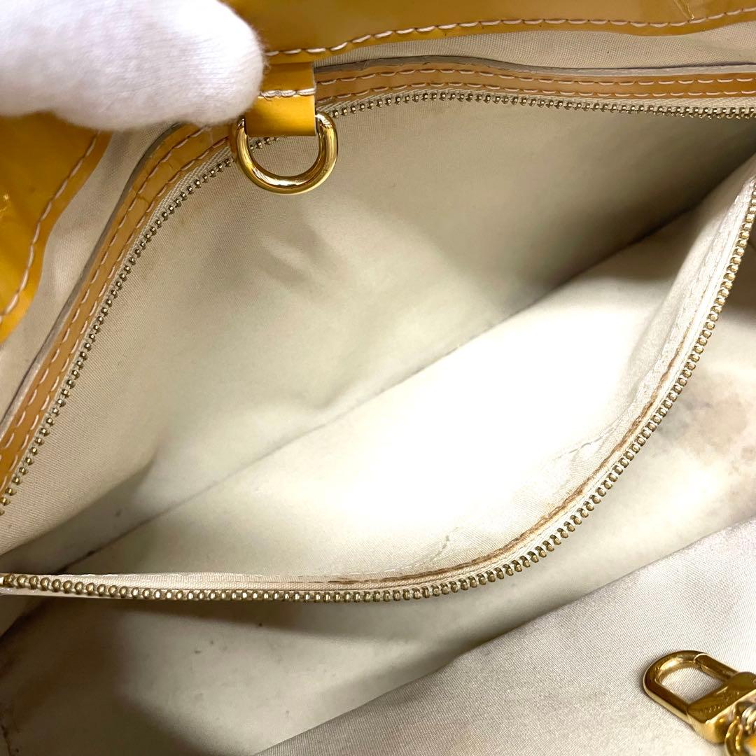 ルイヴィトン ハンドバッグ ヴェルニ ウィルシャー モノグラム イエロー