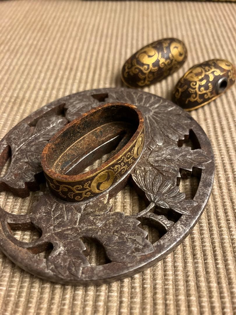 日本刀　刀　鍔　江府住冝壽