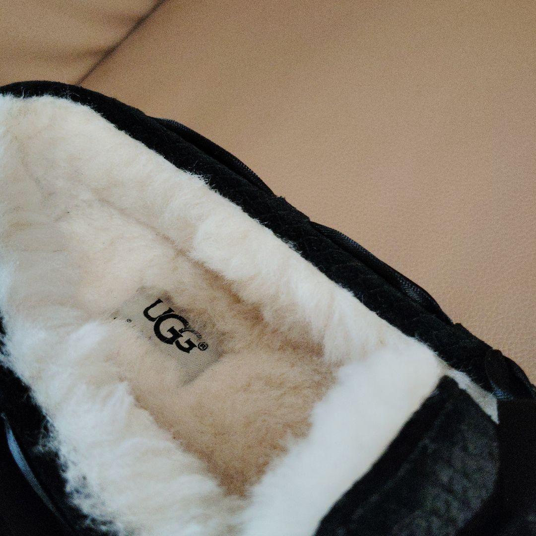 UGG W DAKOTA EXOTIC SCALES ブラック 6.5