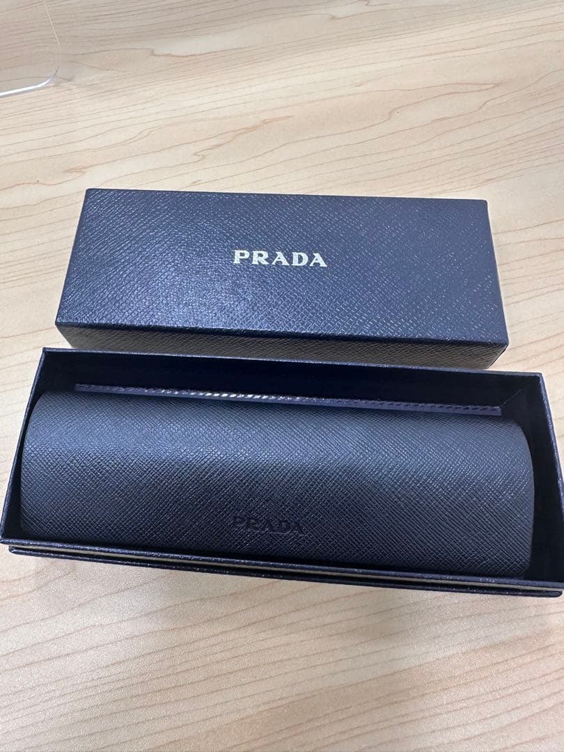 PRADA ブラックフレーム メガネ
