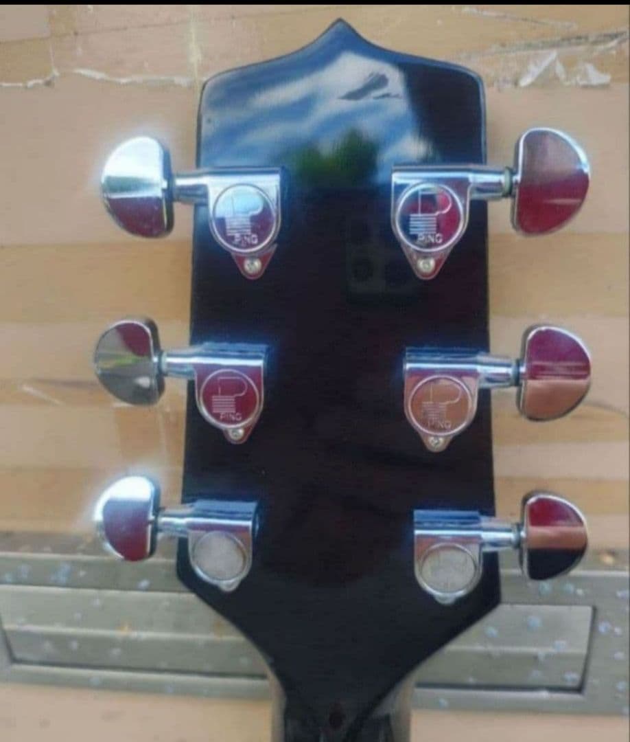 美品 Takamine 100シリーズ BK 型番不明 プリアンプ付きエレアコ