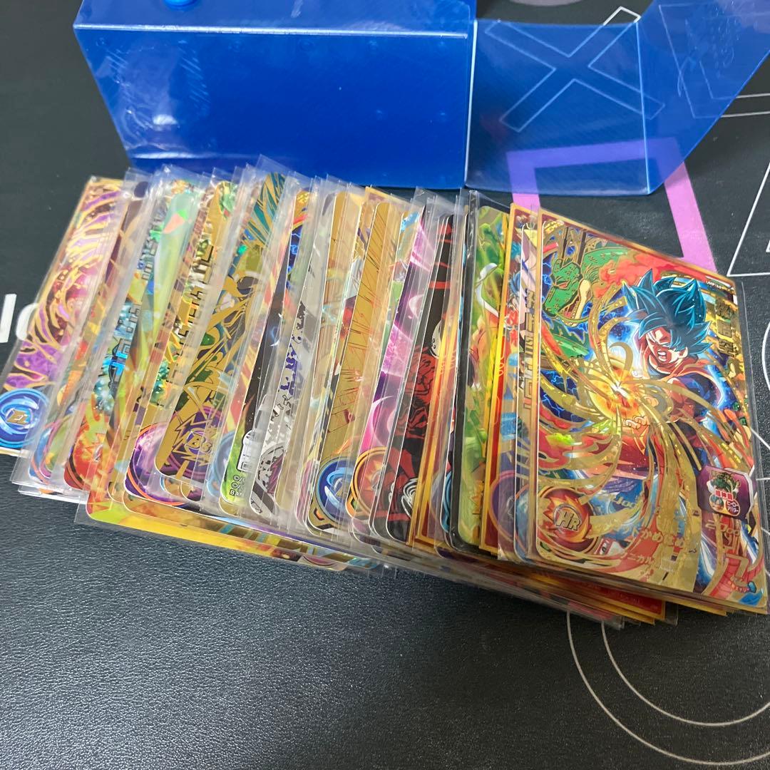 ⭐️ドラゴンボールカード⭐️78枚⭐️ケース付き。
