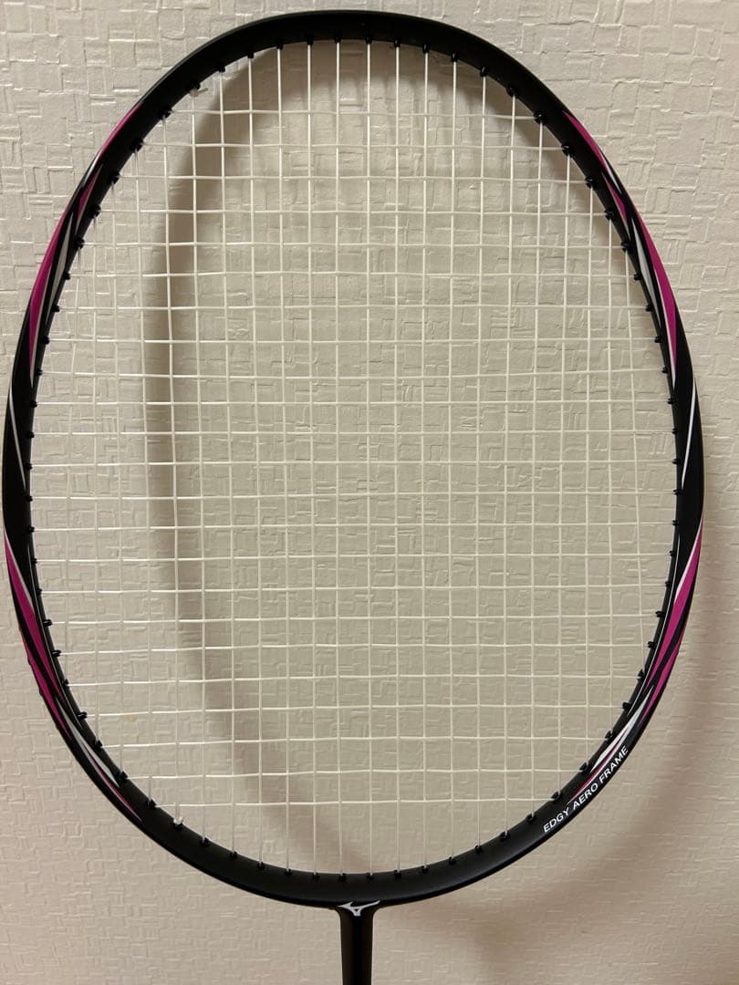 ミズノバドミントンラケット　ルミナソニックAERO ピンク
