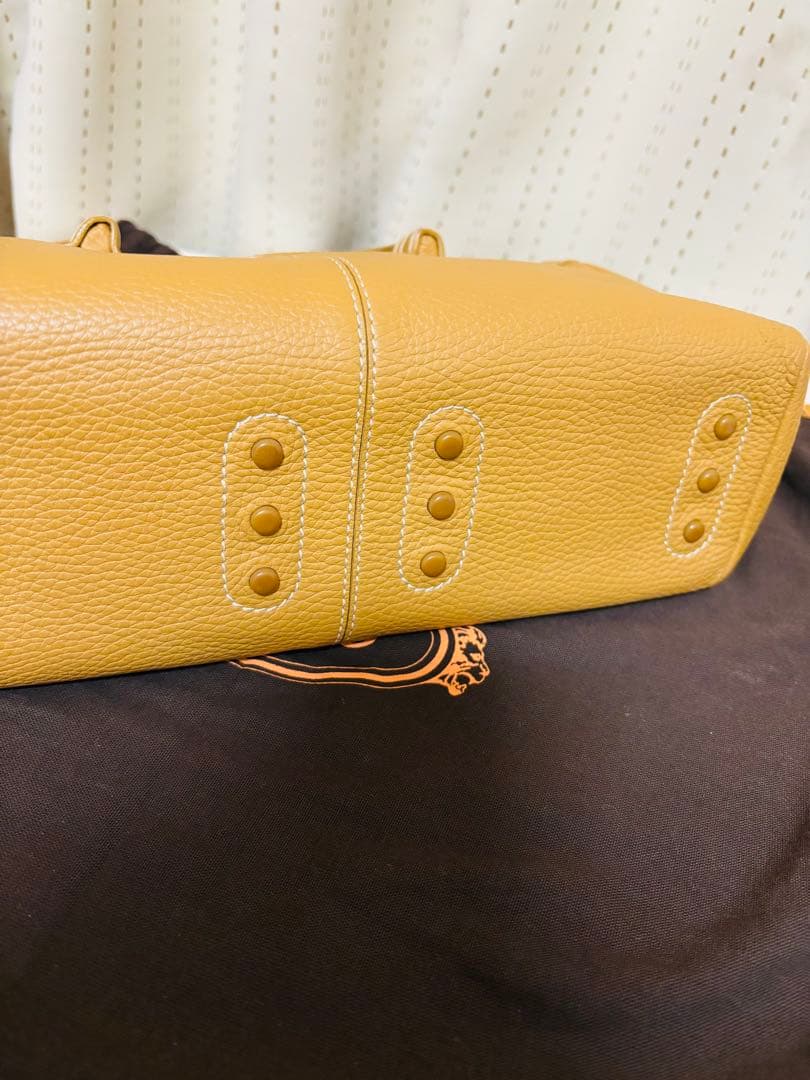 TOD'S　トッズ　レザーハンドバッグ　ベージュ　保存袋　カード　ハンドバッグ