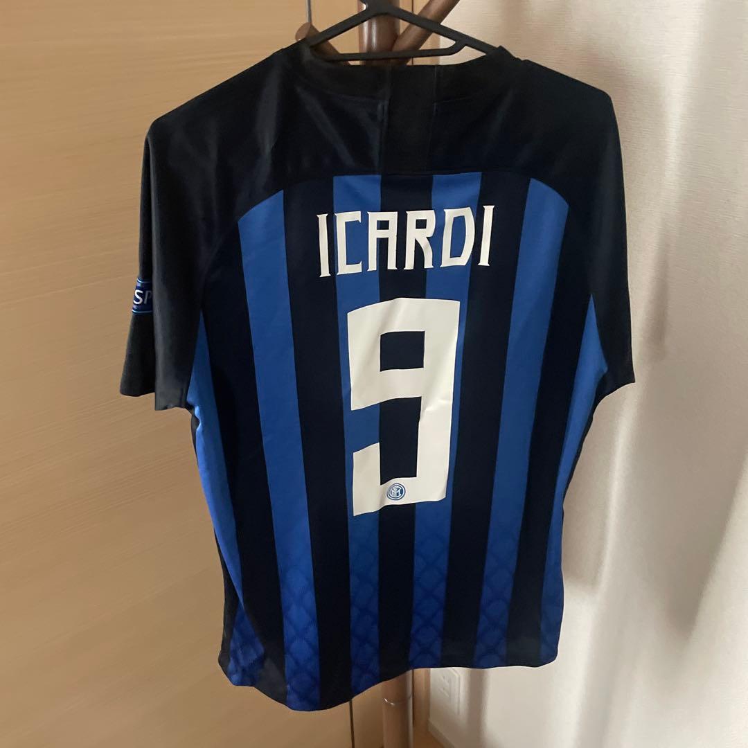 インテル　イカルディユニフォーム