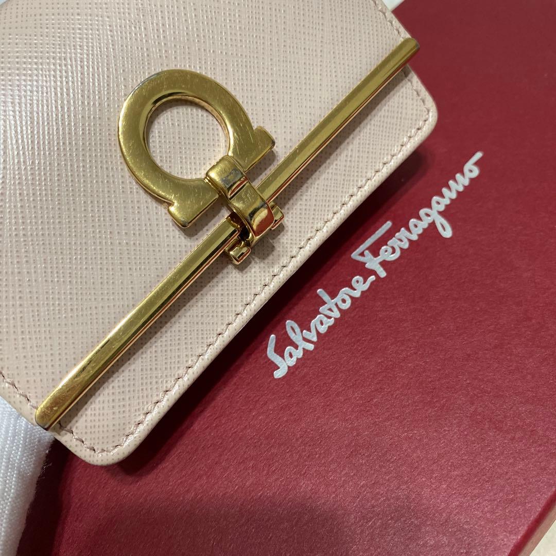 フェラガモ　SalvatoreFerragamo　名刺/カードケース　ガンチーニ