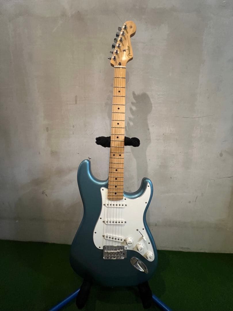 ★Fender Player Stratocaster 美品★ハードケース付