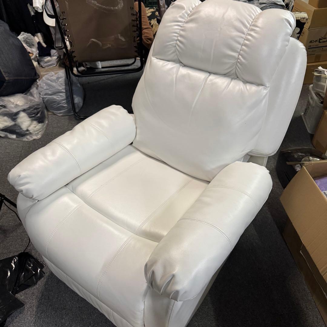 る*〜様 手動ラウンジチェア SHIFFON Jr-S ホワイト ステージ付き