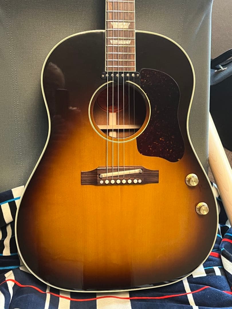 【中古市場Gibson 1964 J-160E 1997年製