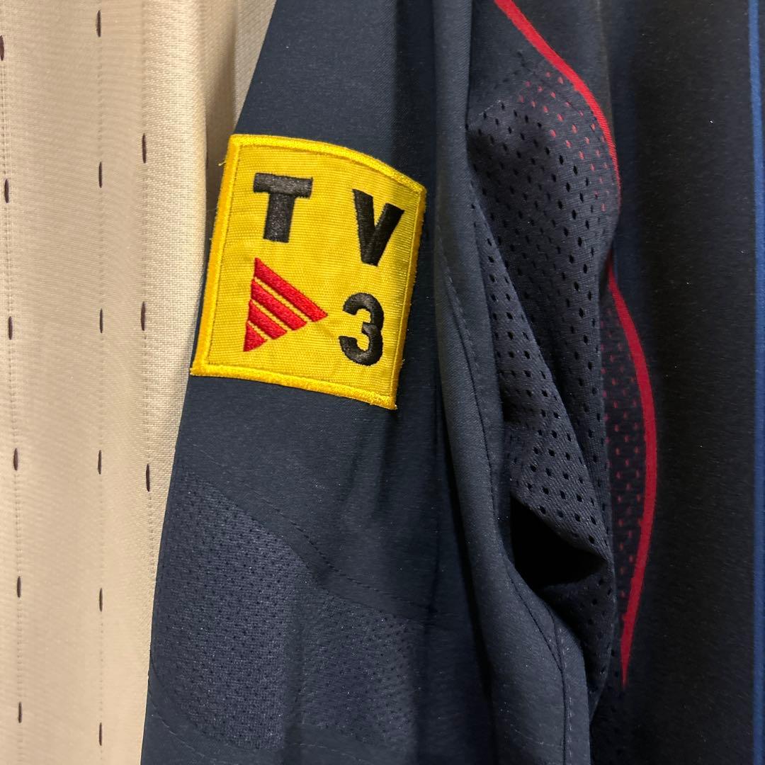 バルセロナ　ロナウジーニョ選手支給用ユニフォーム　ナイキ　サイズＬ　正規品