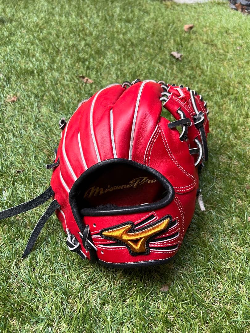Mizuno Pro 軟式グローブ 赤