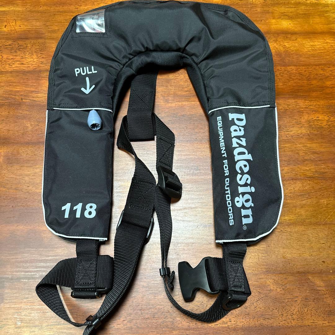 【値下げ】　パズデザイン　ライフジャケット