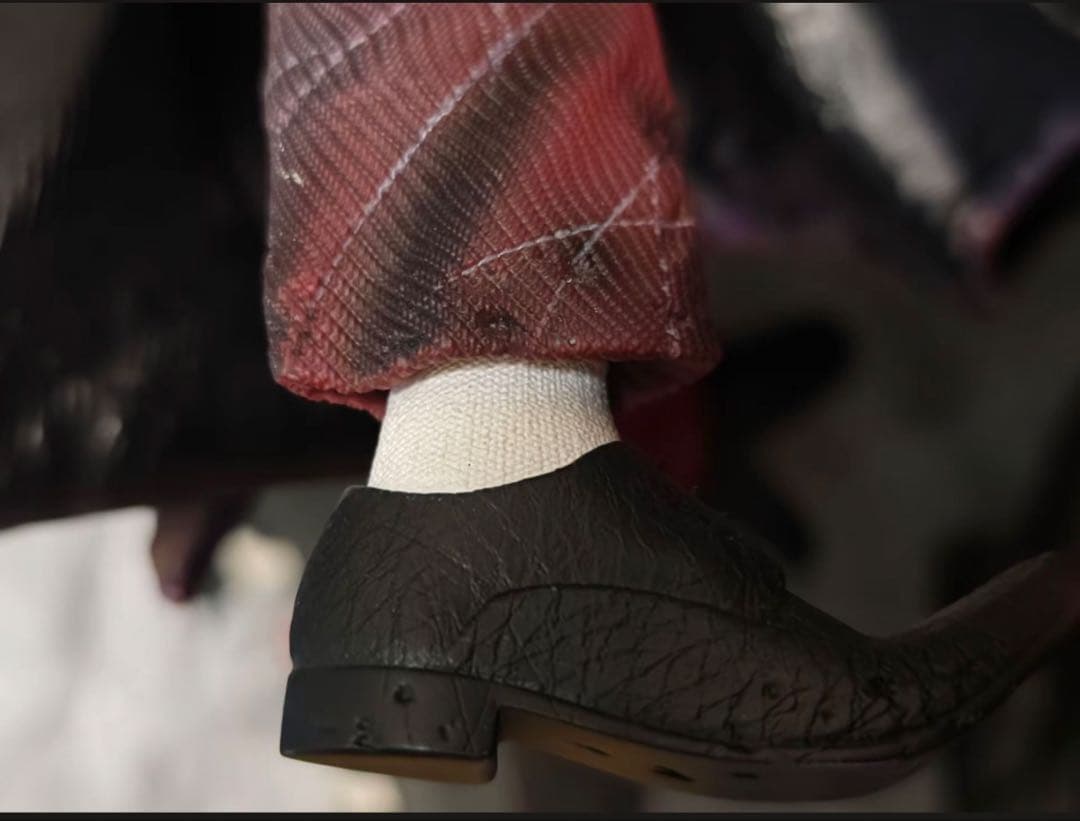 東京喰種ト 店長 芳村功善 ガレージキット ガレキ スタチュー②