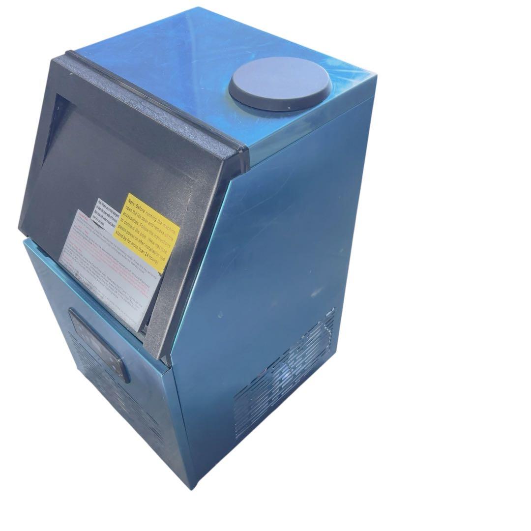 飲食店の即戦力!! 業務用製氷機★自動製氷で大量ストック可能♪