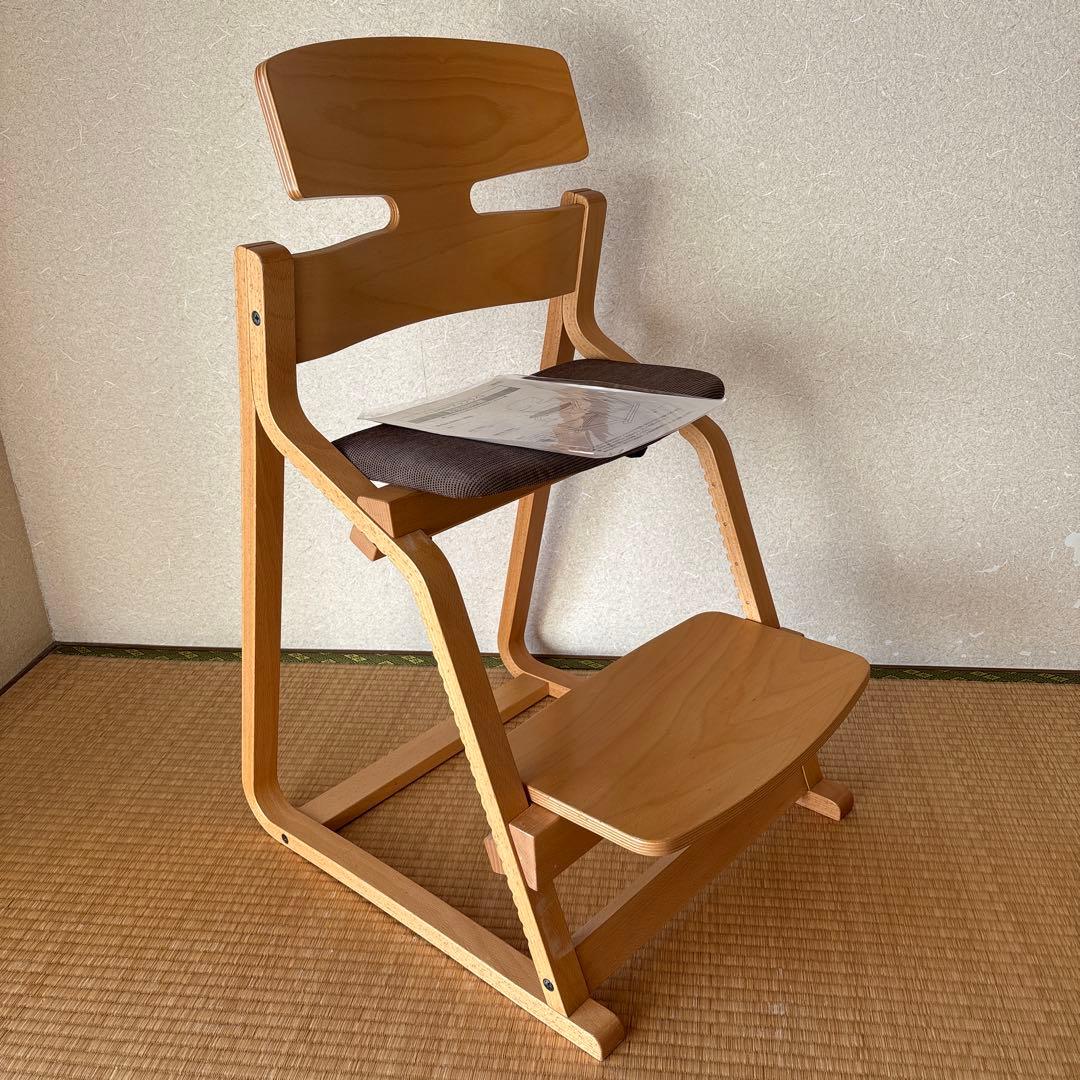 豊橋木工　アップライトチェア