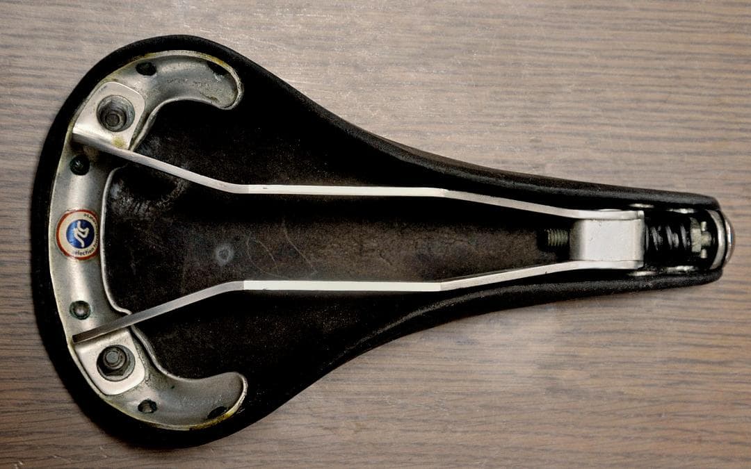 ★IDEALE 90　　【未使用品】　アルミ製支持台　コレクター用など　♪