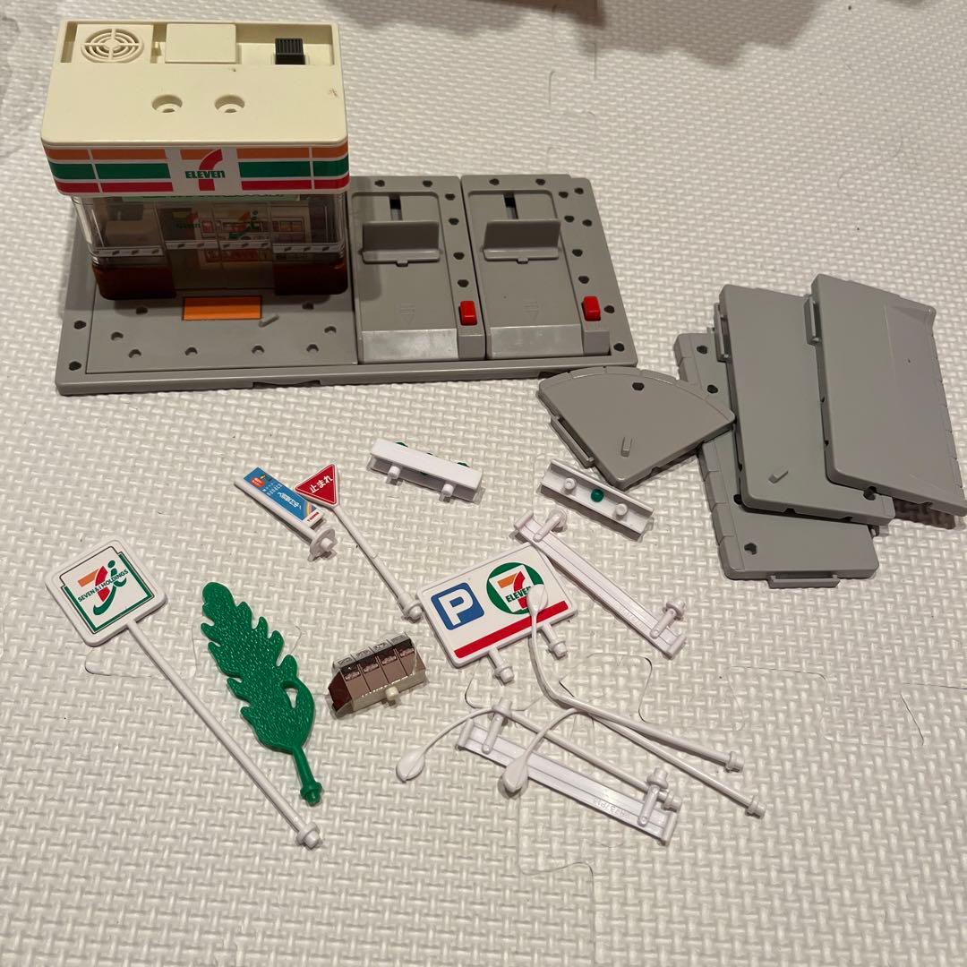 トミカタウン　セブンイレブン　おもちゃ