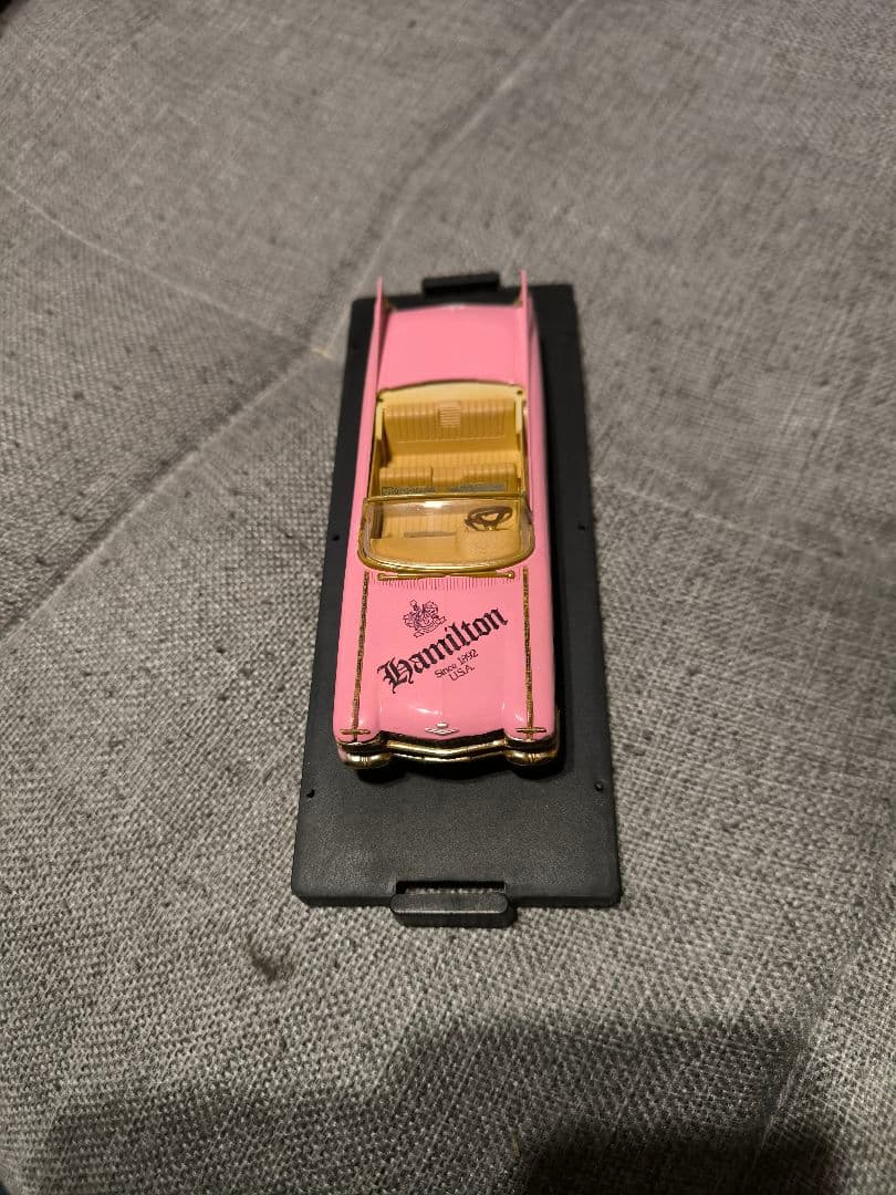 ハミルトン ピンクオープンカー希少