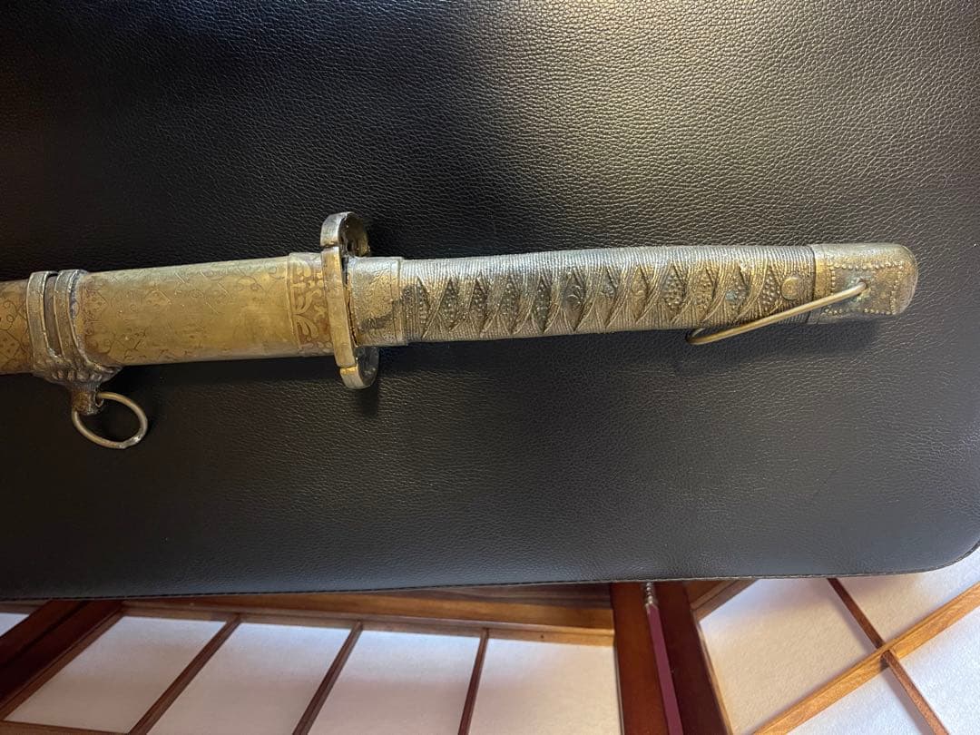 軍刀　天皇 昭和15年　佐藤小太郎　飾り軍刀　 模造刀　大　　日本刀