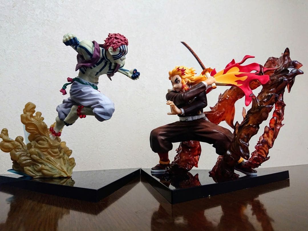 【鬼滅の刃】一番くじ煉獄杏寿郎＆猗窩座フィギュアセット　未使用品