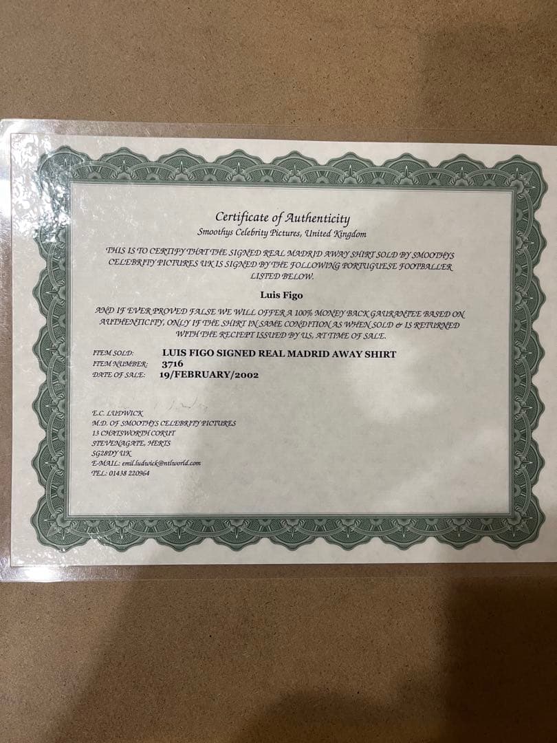 フィーゴ ユニフォーム直筆サイン 鑑定書付きレアル マドリード サイン入り