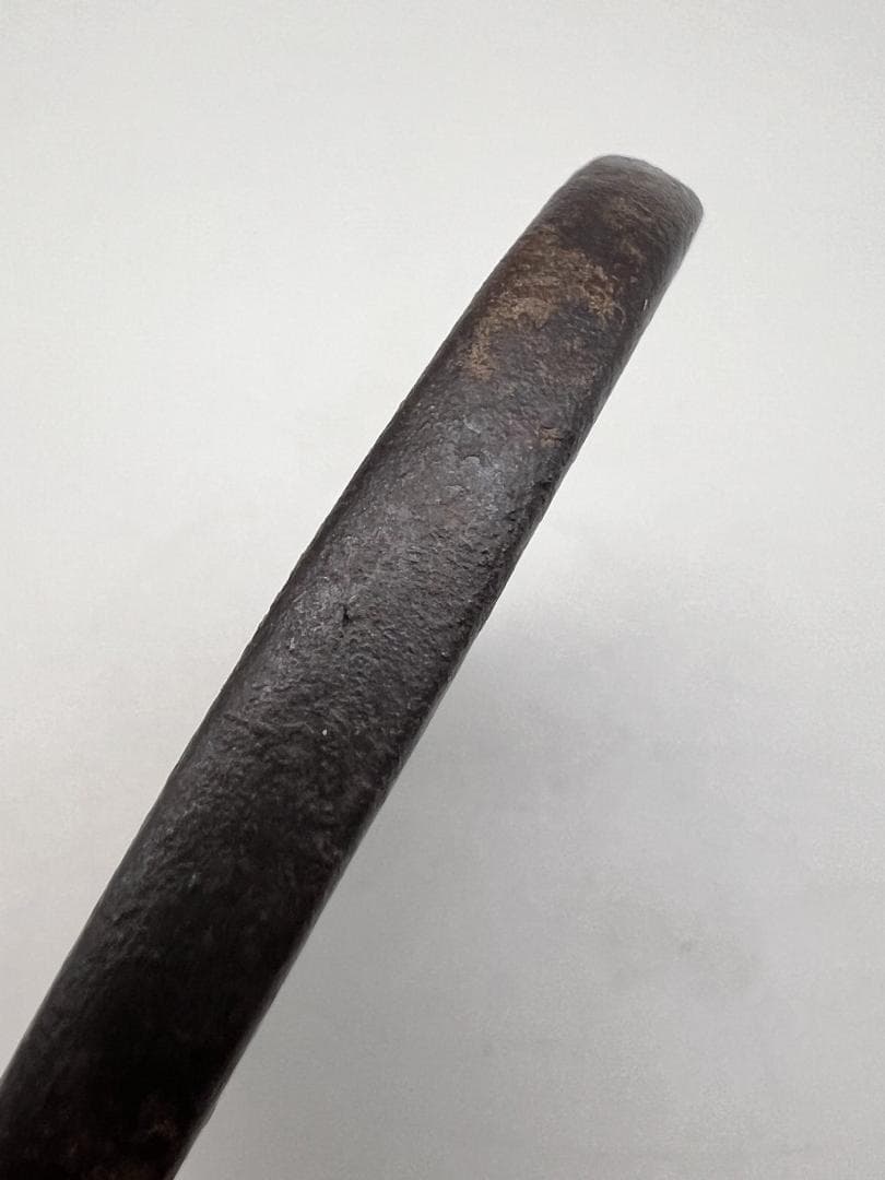 【海】江戸期　鍔　花弁金象嵌鉄鐔　鉄鍔　鐔　古刀匠　極上品　刀装具　箱付