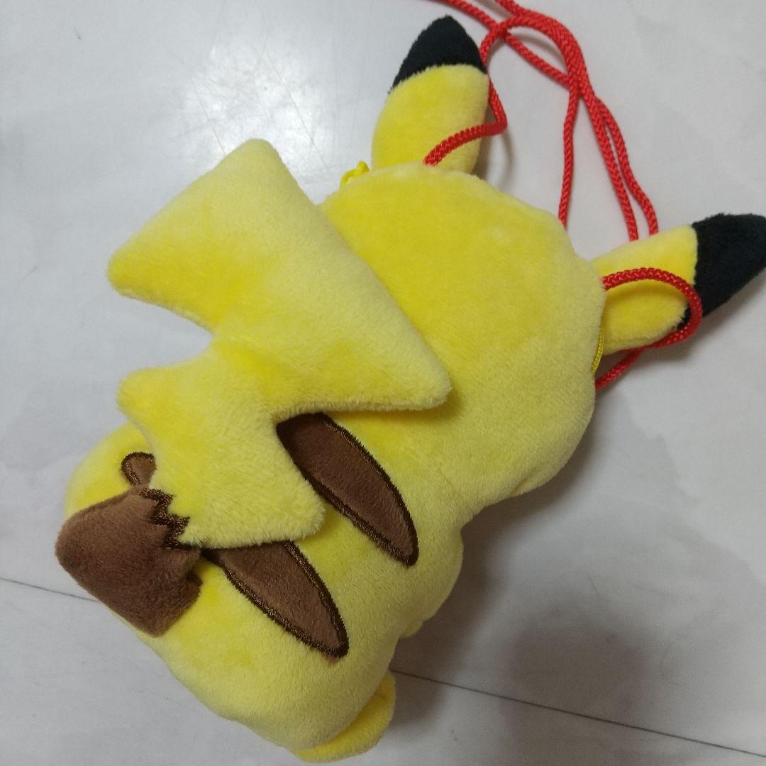 ポケモン　ケチャップにムチュウ！2017 ピカチュウ ぬいぐるみ　ポシェット