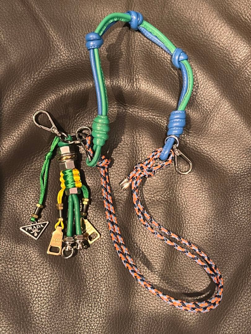 プラダチャーム