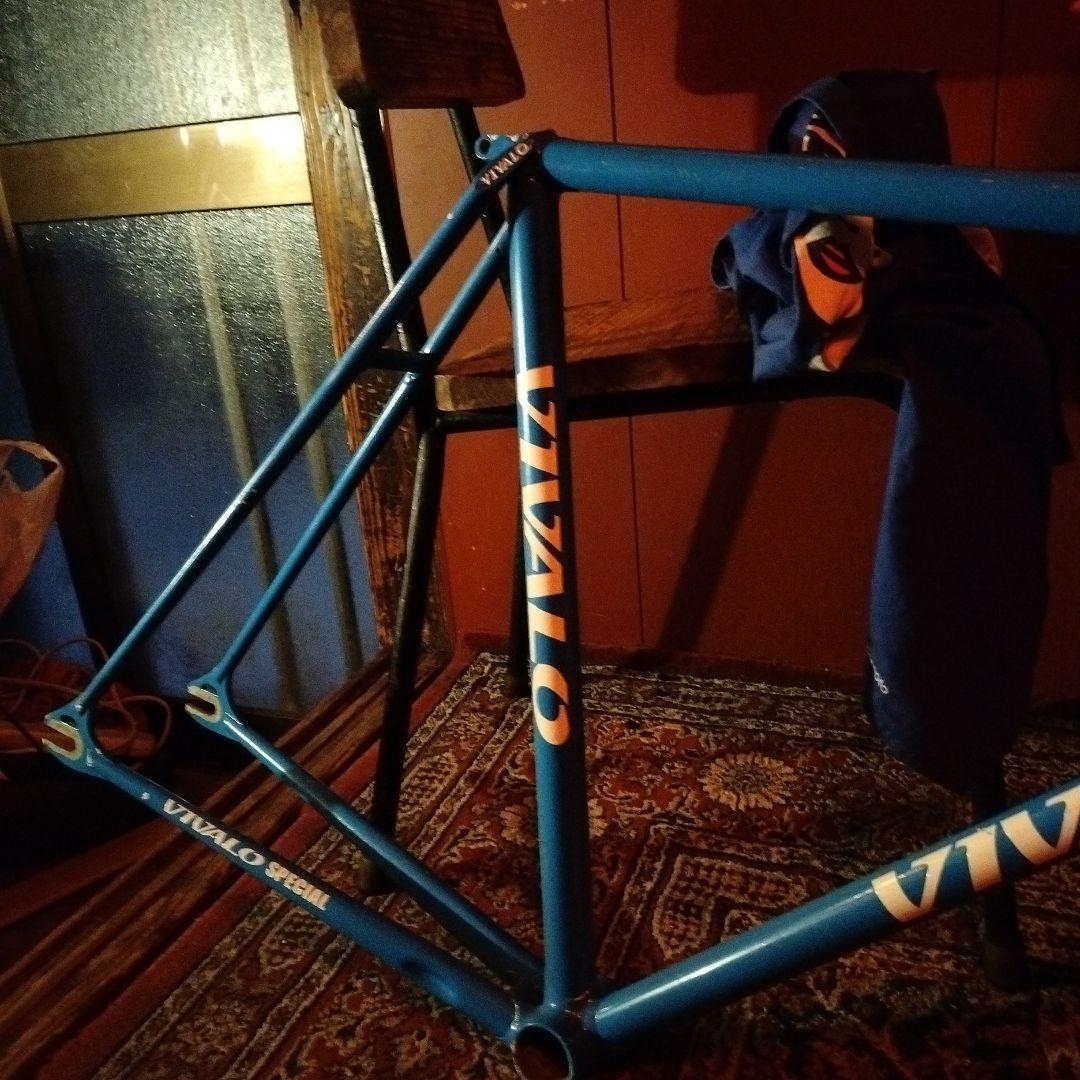 べっしーさん専用Vivalo ピストフレーム 青