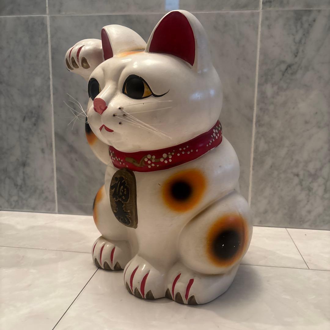60年代ヴィンテージ手描きの瞳や体つき、おヒゲが美しく金運向上の招き猫