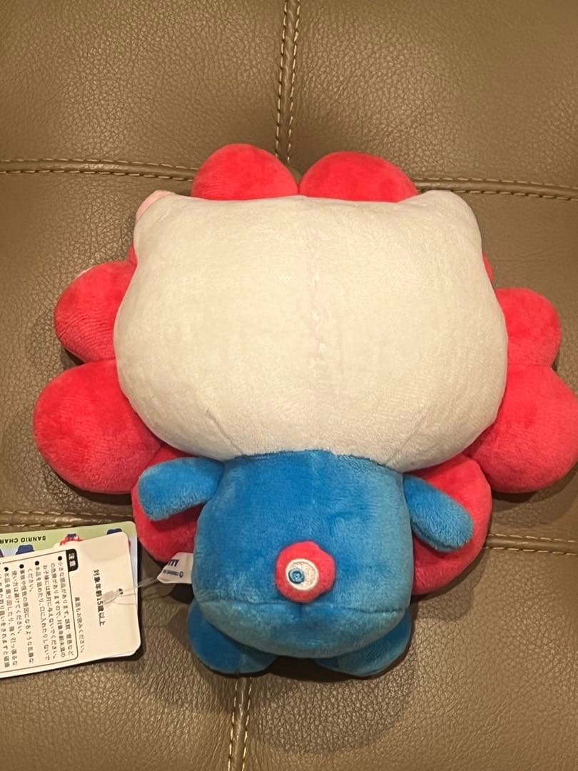 サンリオ　ミャクミャク　なりきりぬいぐるみ　M サイズ　ハローキティ