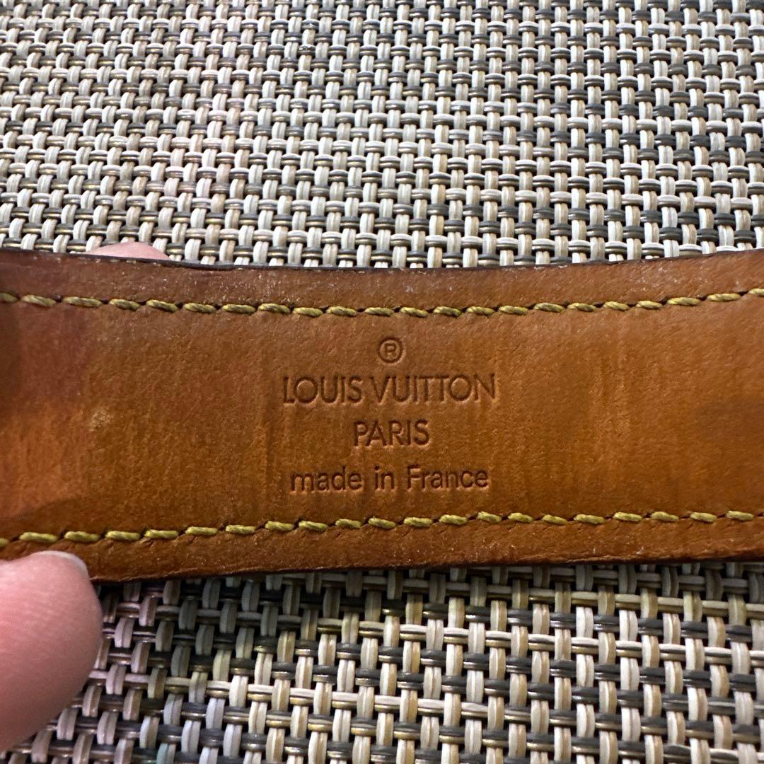 LOUIS VUITTON 犬用首輪