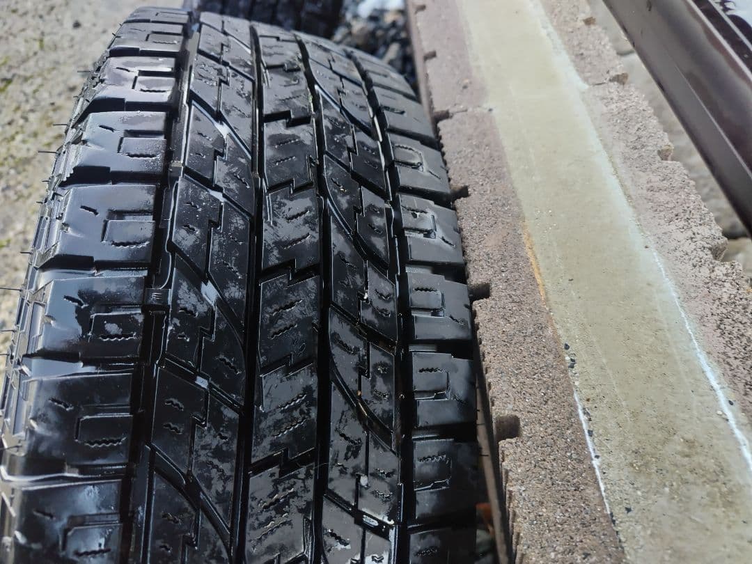 美品 アルミ 16インチ ヨコハマ ジオランダー AT 215 65 16